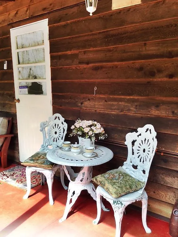 Curtis Cottage Mount Tamborine Australia